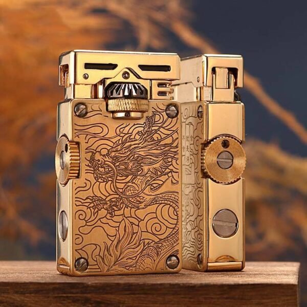 03-04 Retro kerosene lighter with mechanical ignition wheel